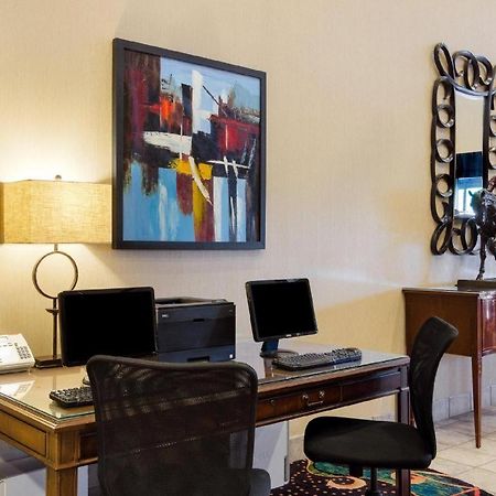 Comfort Inn & Suites Hot Springs Central Экстерьер фото