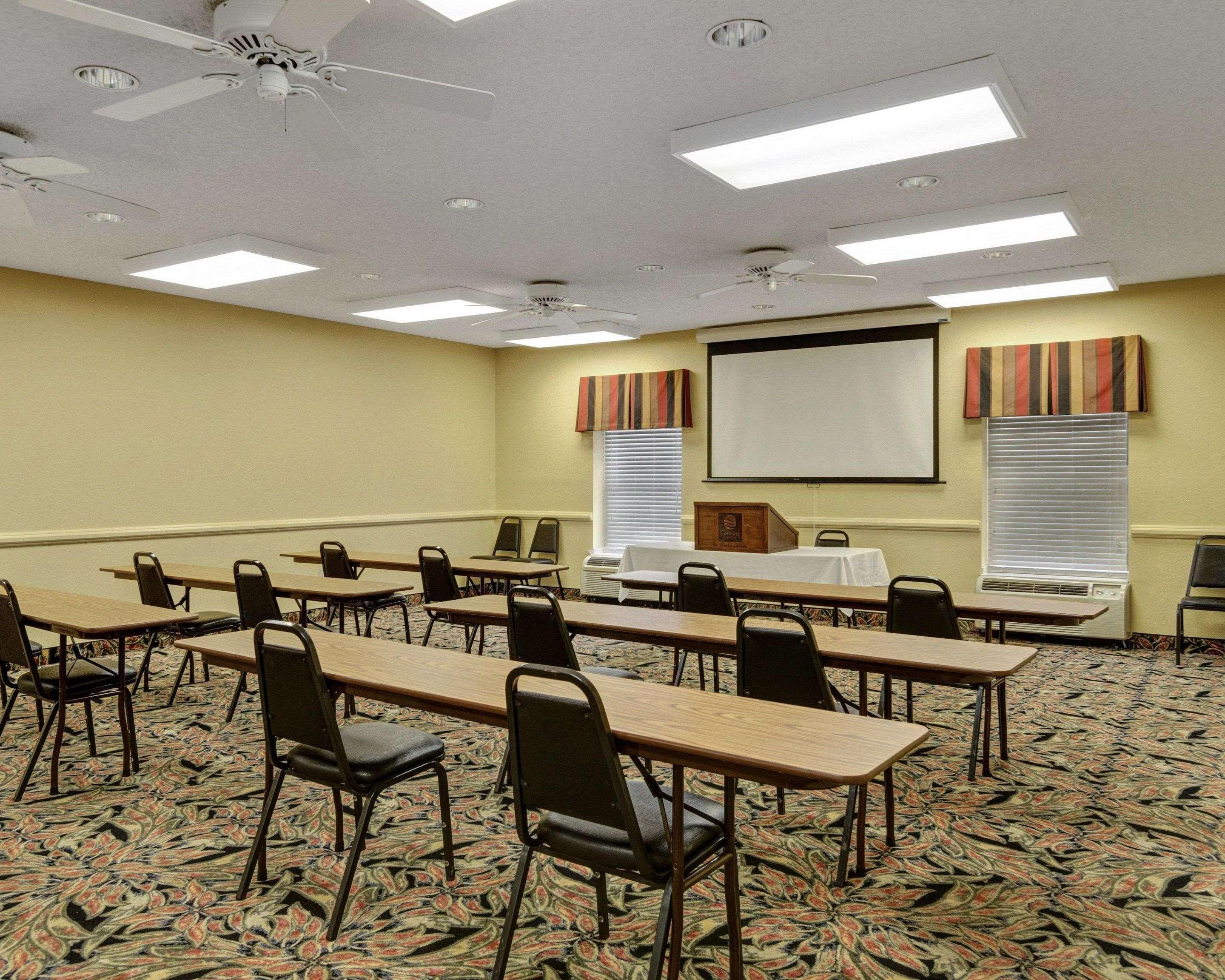 Comfort Inn & Suites Hot Springs Central Экстерьер фото