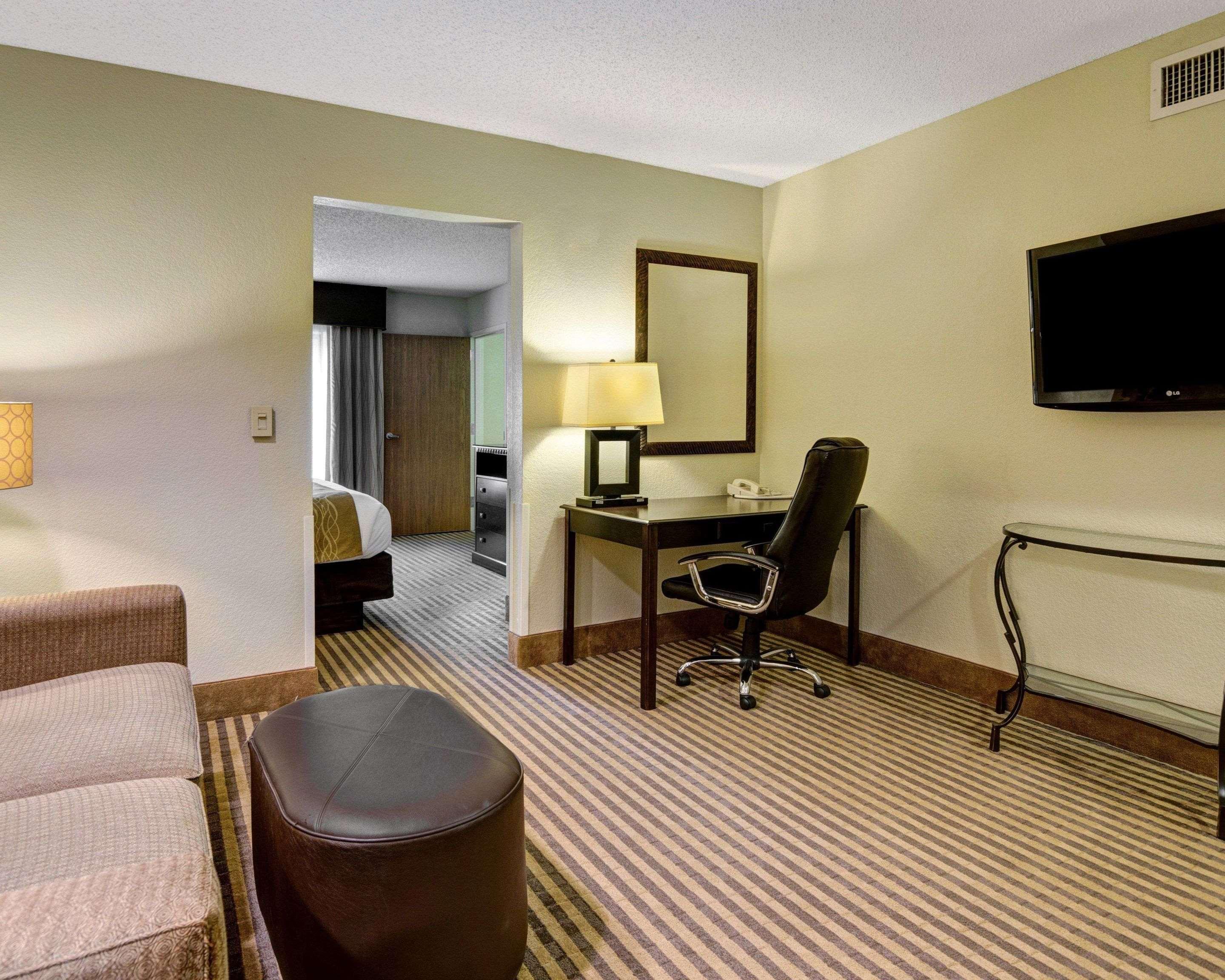 Comfort Inn & Suites Hot Springs Central Экстерьер фото