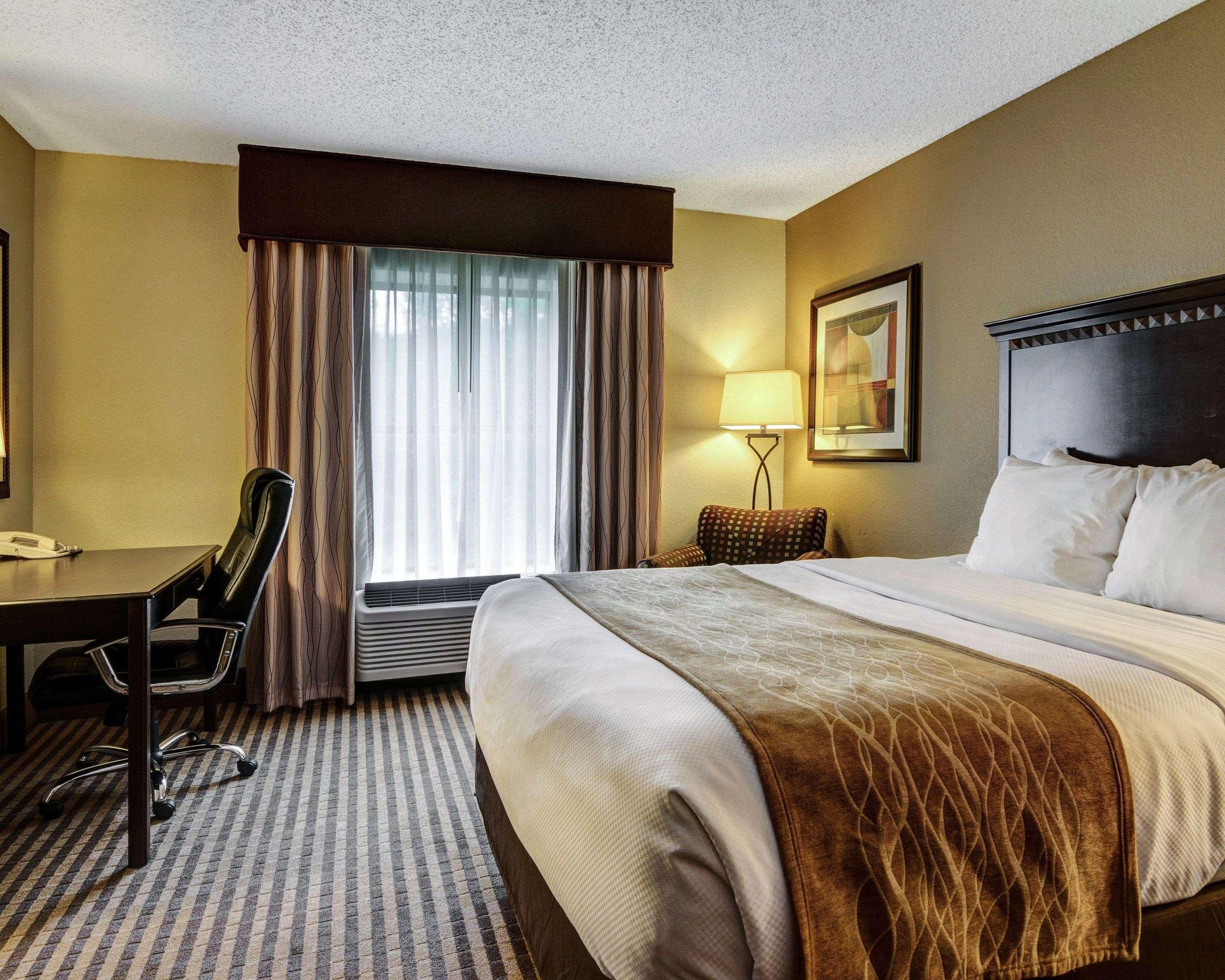 Comfort Inn & Suites Hot Springs Central Экстерьер фото