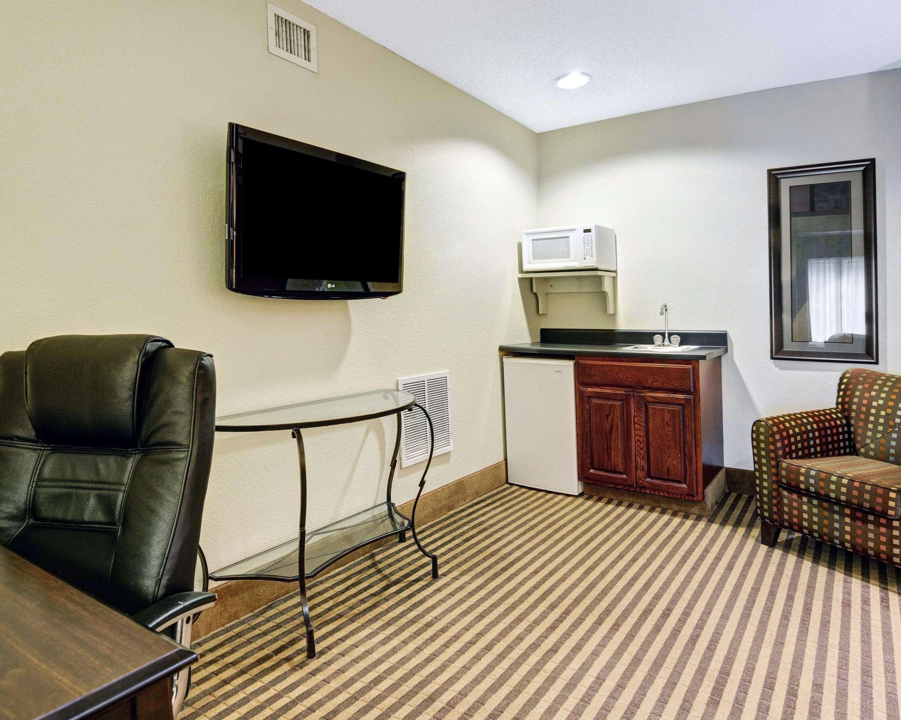 Comfort Inn & Suites Hot Springs Central Экстерьер фото