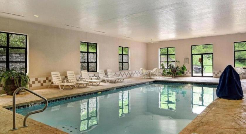 Comfort Inn & Suites Hot Springs Central Экстерьер фото