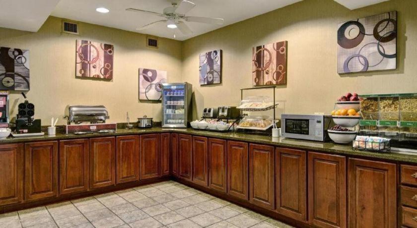 Comfort Inn & Suites Hot Springs Central Экстерьер фото